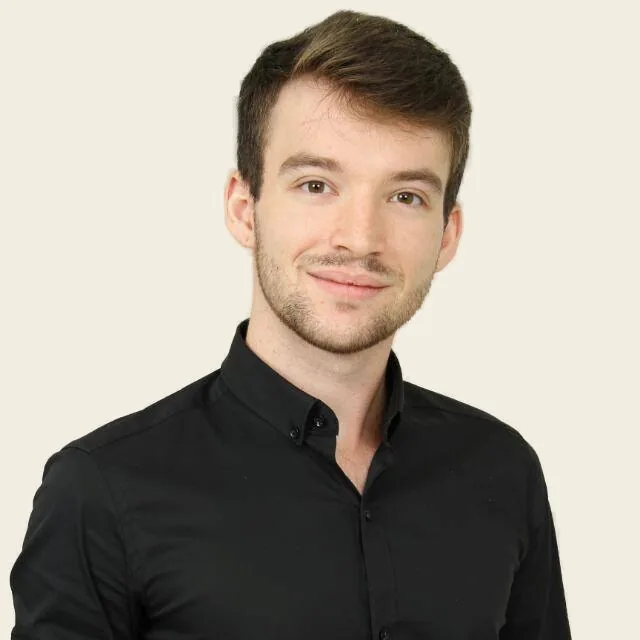 Luis Eduardo Argenta Malheiros, responsável pelo LE Pilates Studio